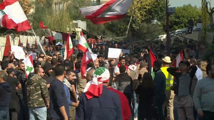 إلى حين حل الأزمة الاقتصادية.. استمرار الاعتصامات في لبنان