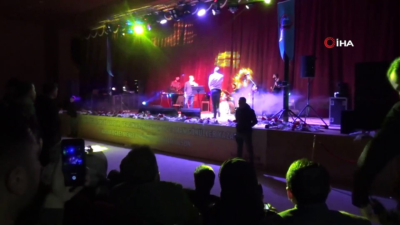 Ağrı Belediyesi 24 Kasım Öğretmenler Gününü Düzenlediği konserle kutladı