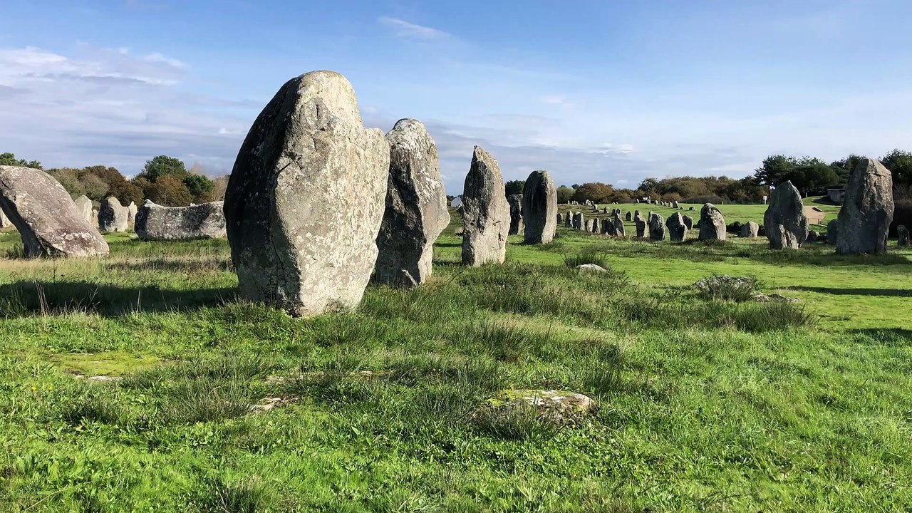 Carnac   |Les bons Menhirs de Carnac - Bretagne Télé