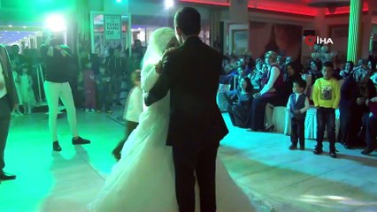 Vinç operatörü engelli gençten çekicili düğün