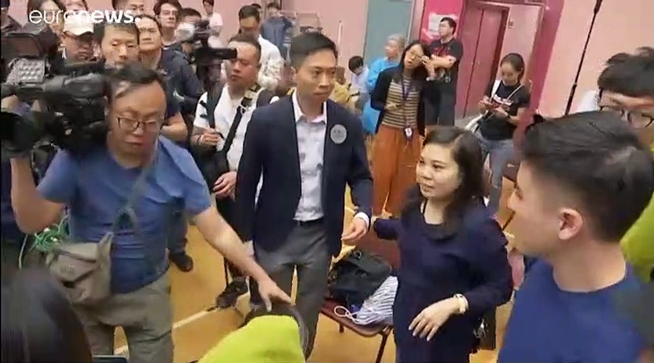 Elezioni a Hong Kong: i candidati pro-democrazia conquistano il 90% dei seggi