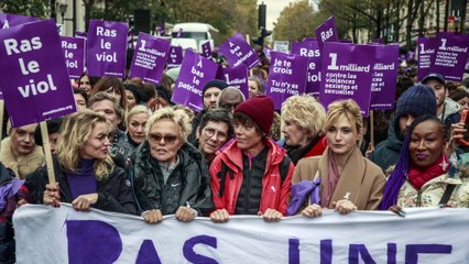 Stéphane Guillon lynché sur Twitter, il répond avec un message ironique