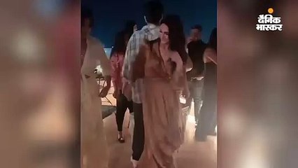 वाणी ने सिखाए प्रियंका को डांस स्टेप्स