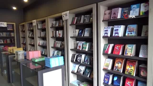 Ben okuyamadım, gençler okusun dedi, Iğdır'da kitap kafe açtı