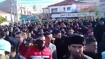La population encercle la permanence de Benflis à Bordj Bou Arréridj