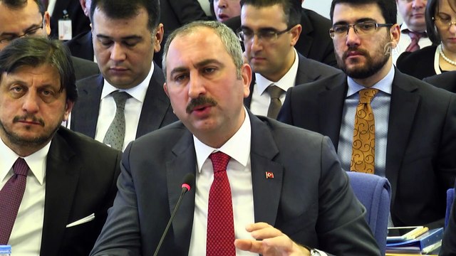 Adalet Bakanı Gül: 'Noterlik harç ve masraflarının tüm bankaların kredi kartlarıyla ödenebilmesini sağlayacağız'- TBMM