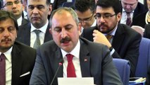 Adalet Bakanı Gül: 'Stajyer avukatlarımızın staj süreleri boyunca sigortalı olarak çalışabilmelerini sağlayacak düzenlemeler de gündemimizdedir'- TBMM