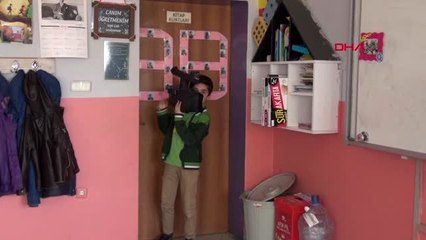 Van kartondan kamera ile hayalini gerçekleştirdi-arşiv