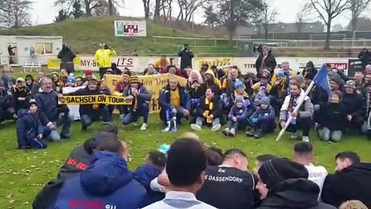 Dynamo-Fans und TuS-Team stimmen Schlachtgesänge an