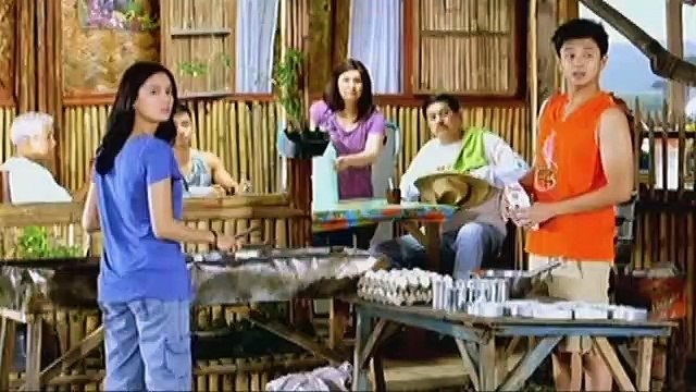 Pinang, binasa ang sulat na ibinigay ni Phil