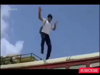 Akshay Kumar Bus stunt Scene - Khiladiyon ka Khiladi