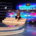 Vice Ganda, nakipagkantahan kasama sina K Brosas at Nyoy during commercial break