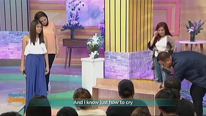 Mitoy, sinubukang kumanta habang gumagawa ng wooden box