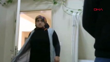 Doktorun odasını fırçayla bastı