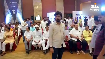 राकांपा-कांग्रेस-शिवसेना के विधायकों की परेड