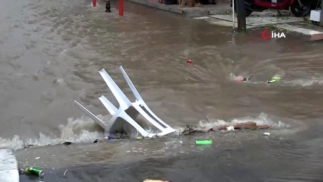 Turizm kenti Bodrum'u önce fırtına sonra sağanak vurdu... Uçaklar piste,inemedi yollar göle döndü
