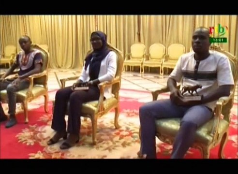 RTB - Le Chef de l’état reçoit en audience les lauréats du concours Dev champions