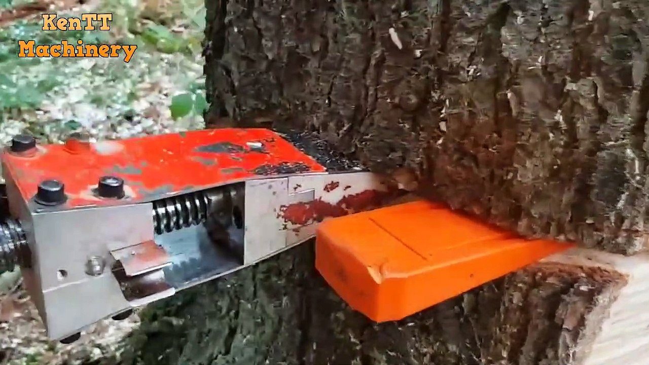 Amazing Skill Cutting Down Big Tree Easy - Extreme Fastest Felling Tree ...