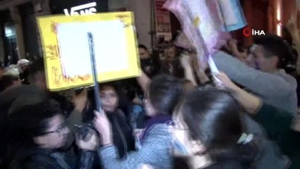 İstiklal Caddesi'nde izinsiz kadın yürüyüşüne müdahale