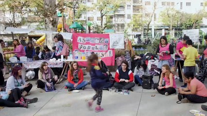 Argentina, la revuelta de las mujeres (ARTE -     Karen Naundorf, 2019)