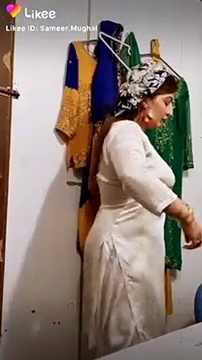 Pakistani mujra