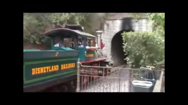 Poinsettia Station- RARE BNSF Warbonnet sd75m, Regular BNSF, Coaster and Amtrak Action 6-29-09