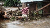 Kenya landslides: Search efforts find bodies after pounding rain