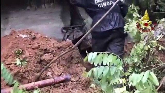 Savona, crollo viadotto- le operazioni dei Vigili del Fuoco -2- (25.11.19)