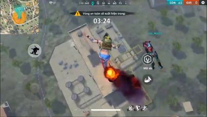 50 Nguoi Nhay Noc Xuong Co Khi Dam Nhau - Garena Free Fire King Of Factory Fist Fight