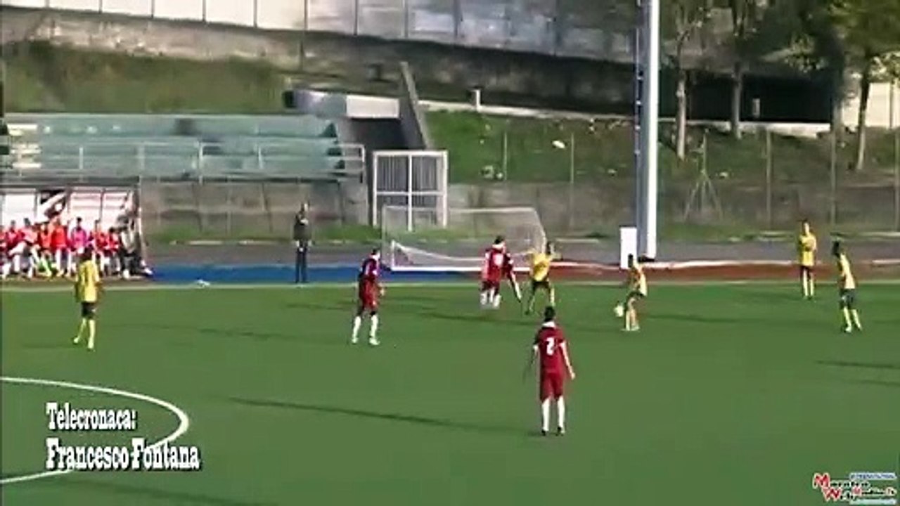 Foot : Un incroyable raté en D8 italienne !