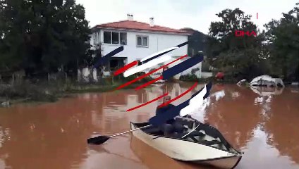 Datça yağmura teslim oldu! Evine kayıkla gidebildi