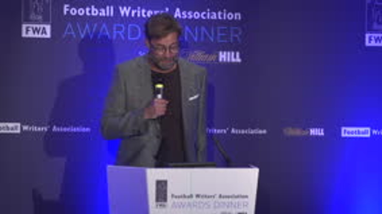 Ligue des Champions - Quand Guardiola propose à Klopp d'échanger les trophées