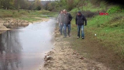 Edirne'de hasan ağa deresi koyu kahverengi akıyor