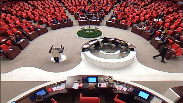 AK Parti MKYK Üyesi ve Erzurum Milletvekili Zehra Taşkesenlioğlu: “Bir anneden evladını ayırmak o anneyi diri diri mezara koymaktır”