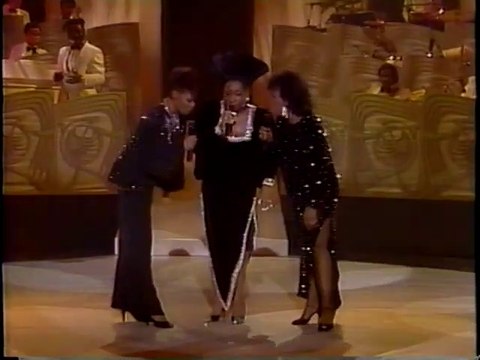 Dionne Warwick + Patti LaBelle + Gladys Knight - Sisters in the Name of Love - 1986