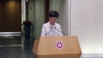La jefa del Ejecutivo de Hong Kong entona el mea culpa pero sin concesiones