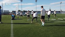 El Valencia CF entrena ante de la llegada del Chelsea a Mestalla