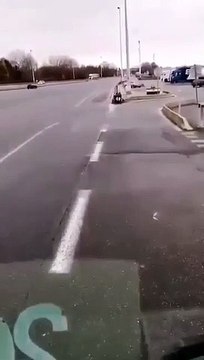 Chamant-Senlis: Un camion prend fuite face à la police et provoque un énorme explosion dans un péage