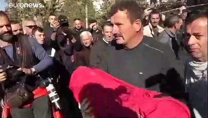 Séisme en Albanie : les secours tentent de libérer un maximum de rescapés