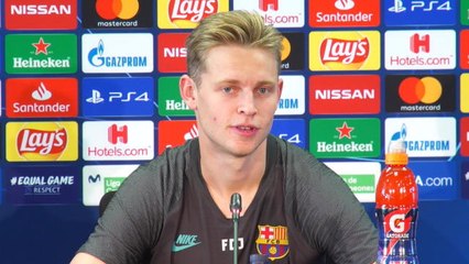 Télécharger la video: De Jong backs Messi over van Dijk for Ballon d'Or