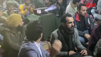 لقطات حية  من داخل الـ" الخيمة " وأغاني وطنية عراقية من الشباب والمتظاهرين