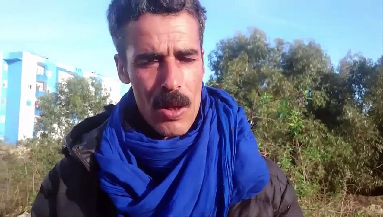 الهوى والغربة والمكتاب عايش جوال