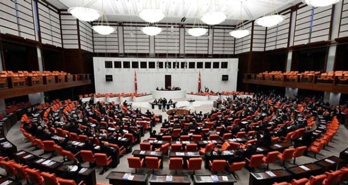AK Parti Meclis'e sundu: Ömür boyu ücretsiz sağlık hizmeti kapsamına yargı mensupları da dahil edildi
