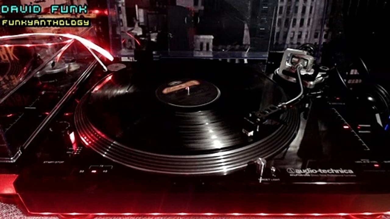 CON FUNK SHUN - she's a star (1986) [club mix]