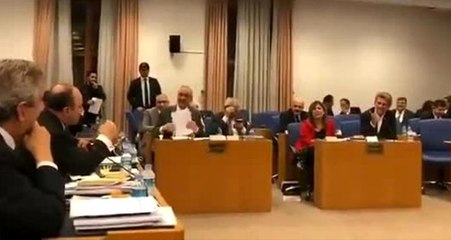 Bakan Varank, "Meclis'e Mercedes'le geldiniz" diyen HDP'li Paylan'a cevap verdi: Benim aracım hibrit