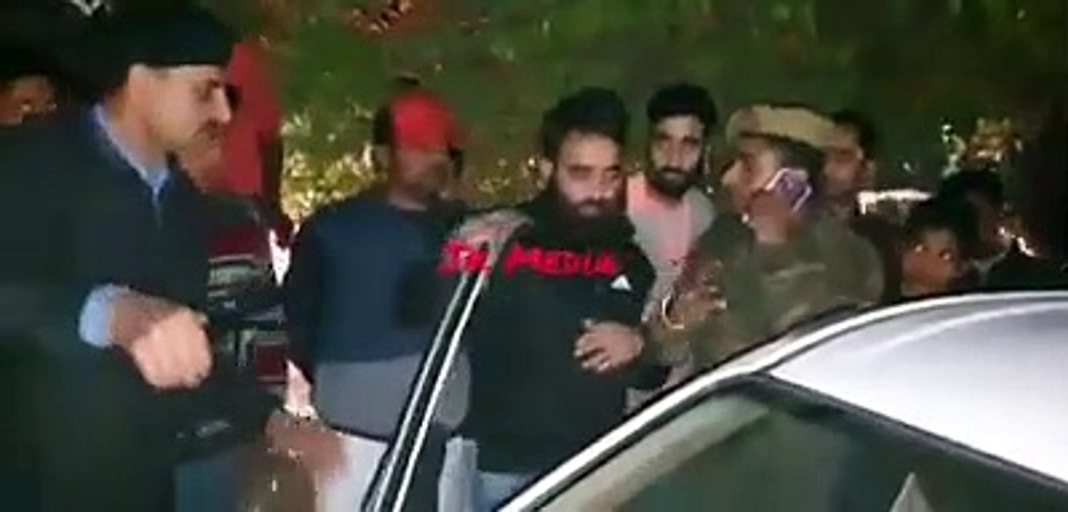 Scuffle after Accident at Bahu Plaza #Jammu