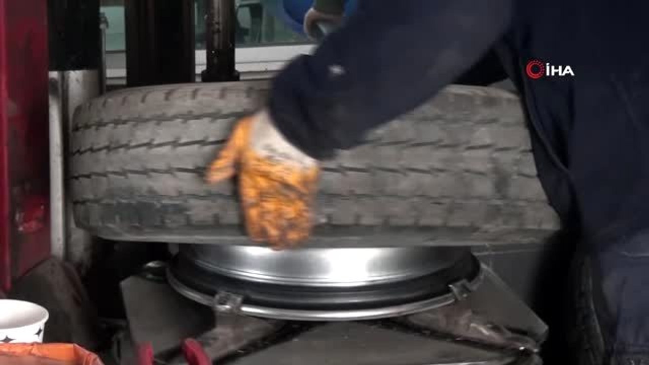 Kütahya'da kış lastiği yoğunluğu başladı