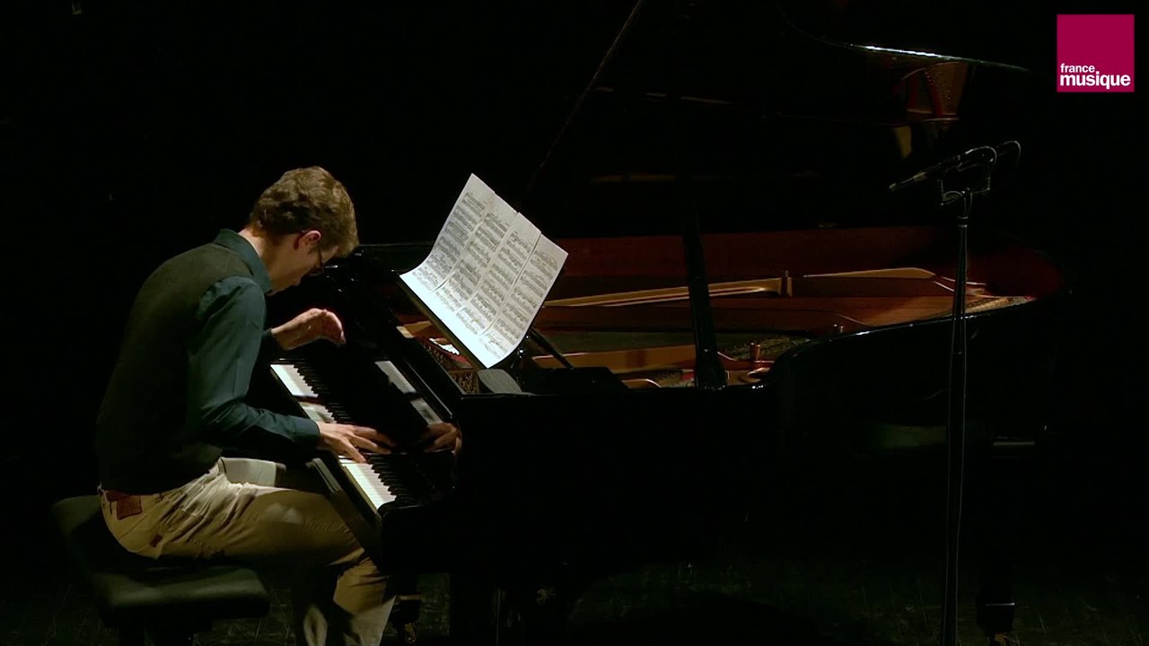 Serge Prokofiev : Contes de la vieille grand-mère op. 31, Vingt Visions fugitives op. 22 (Florian Noack)