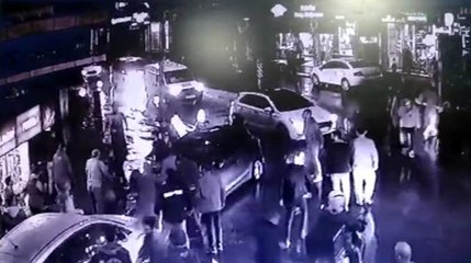 Kavga ettiği şahsı bacağından vurdu