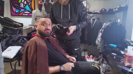 OFF TPMP : Cyril se rase la barbe et se croit sur le dancefloor pendant la pub